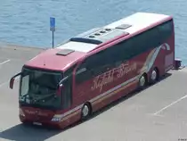 Mercedes Travego von Kofahl Reisen aus Deutschland im Stadthafen Sassnitz am 03.06.2018