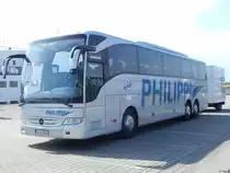 Mercedes Tourismo von Philippi aus Deutschland mit Anhänger im Stadthafen Sassnitz am 03.06.2018