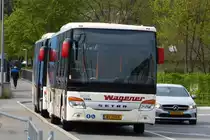 WV 2069, Setra S 416 LE von Voyages Wagener, steht am Busbahnhof I in Ettelbrück. 23.04.2019