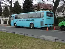MB O 303 SM-Filmdienst Hamburg, Kantine 1 am 19.3.2020 bei Filmaufnahmen an der Straße „Schöne Aussicht“ /