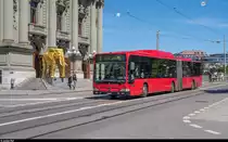 BERNMOBIL Wagen 848 am 8. Juni 2019 auf der Linie 10 vor dem Stadttheater.