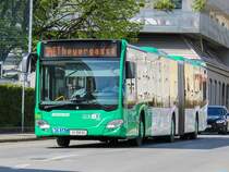 Graz. Ab heute, 15.04., werden die Gleise an der Bertha v. Suttner Friedensbrücke saniert. Die Linie 34E muss deshalb umgeleitet werden, hier beim Verlassen der Haltestelle Brockmannschule. 