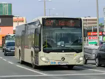 Graz. Um den Fahrzeugbedarf in Graz zu stillen, wurden gebrauchte Busse von Wien nach Graz geholt. Neben MAN Lion's City kamen auch 3 Mercedes Benz Citaro 2 EEV nach Graz. Am 20.04.2020 wurde BD 13732 frisch in Sandquarz beklebt und fuhr auf der Linie 630 nach Feldkirchen, hier beim Brauhaus Puntigam. 