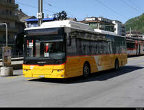 Postauto - EBUSCO  VS  477211 auf dem Bahnhofplatz in Brig am 04.05.2020