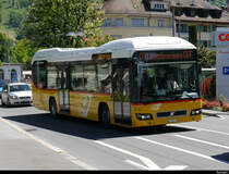 Postauto - Volvo 7700 Hybrid unterwegs in Villeneuve am 04.05.2020