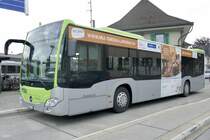 MB C2 115 der Busland AG am 13.5.20 auf dem Bahnhofplatz Langnau.
