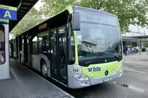 Busland AG MB C2 118 am 13.5.20 auf dem Bahnhofplatz Burgdorf.