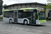 MB C2 K hybrid 211 am 13.5.20 bei der Anfahrt auf den Bahnhofplatz Burgdorf.