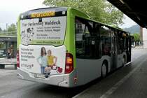 Heck des MB C2 K hybrid 211 der Busland AG am 13.5.20 beim Bahnhof Burgdorf.