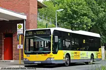BVG Wagen 2246 mit Werbung für Renault / Dacia Autohaus König - B V 2246 - Berlin, U Bahnhof Ruhleben - 23.05.2020
