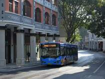 GBYD  GZ6100LGEV5 electric bus spot on the historical urban area, serving for line 15.
Guangzhou Public Transport