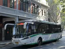 Yutong ZK6120BEVG1 trolleybus running on the line 105 across the old town. Because the power line is not covered here, the vehicle is running with the battery in this section of route.
Guangzhou Public Transport
