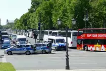 +busretten -Buskorso am Standort Großer Stern, Berlin -Tiergarten am 27.05.2020. Hier im Bild Ende der 'ersten Schleife'.