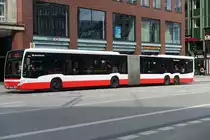 HHA 4604 (HH-YB 4604) am 9.6.2020, Hamburg, Gänsemarkt, EvoBus MB CapaCity L, 5-türig, EZ 2016 /