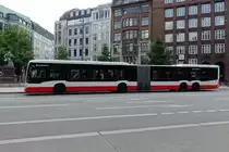 HHA 4922 (HH-YB 4922) am 9.6.2020, Hamburg, Gänsemarkt, EvoBus MB CapaCity L, 5-türig (EZ 2019)