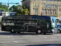 Mercedes Travego von Schlienz aus Deutschland in Stuttgart am 22.06.2018
