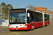 Wärend der Grossbaustelle zwischen Muttenz und Pratteln werden Busse aus Wien als Tram Ersatz auf der Linie 14 eingesetzt. Hier steht der Mercedes Citaro 97 an der Endstation an der Rothausstrasse. Die Aufnahme stammt vom 08.04.2020.