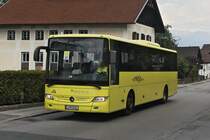 Mercedes-Benz O 550 (Integro) von Postbus (BD-13052) als Schienenersatzverkehr Zirl - Telfs in Inzing, Salzstraße. Aufgenommen 25.6.2020.