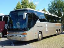 Setra 416 GT-HD von Hess Taxi aus der Schweiz am Europapark Rust am 23.06.2018