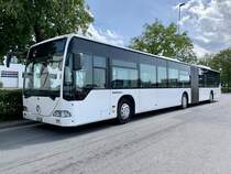 MB Citaro G von Intertours Kerzers am 10.7.20 in Kerzers abgestellt.