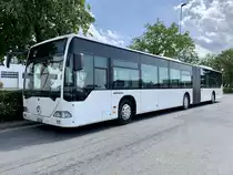 MB Citaro G von Intertours Kerzers am 10.7.20 in Kerzers abgestellt.
