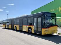Ein Solaris Urbino 18 von PostAuto Vaud am 13.7.20 in Kerzers.
