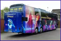 VDL Synergy SDD.141 von Oad Reizen/NL 'Disneyland', Amsterdam im April 2015.