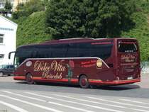 Setra 516 HD von Dolce Vita Reiseclub aus Deutschland im Stadthafen Sassnitz am 15.07.2018