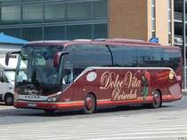 Setra 516 HD von Dolce Vita Reiseclub aus Deutschland im Stadthafen Sassnitz am 15.07.2018