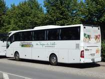 Mercedes Tourismo von Schönholzer Carreisen aus der Schweiz in Neubrandenburg am 20.07.2018