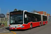 Wärend der Grossbaustelle zwischen Muttenz und Pratteln werden Busse aus Wien als Tram Ersatz auf der Linie 14 eingesetzt. Hier steht der Mercedes Citaro 98 an der Endstation an der Rothausstrasse. Die Aufnahme stammt vom 08.04.2020.