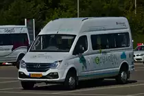 EW 1616, Elekto Kleinbus Maxus EV80, auf dem Parkplatz beim Flughafen von Luxemburg aufgenommen. 08.2020