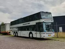Assen . 2020-08-03 . Jan Braker Tours . BG-PL-30 . 1998 . Scania K124EB - Berkhof Excellence