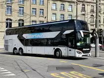 Setra 531 DT von Intertours als Bahnersatz nach Friburg am 11.8.20 beim Bahnhof Bern.