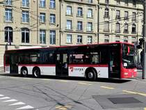 MAN Lions City 3 Achser der Travys am 11.8.20 als Bahnersatz in Bern.