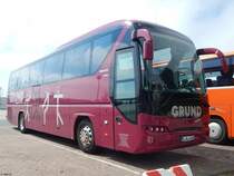 Neoplan Tourliner von Grund aus Deutschland im Stadthafen Sassnitz am 28.07.2018