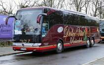 Mercedes -Benz Tourismo von ''Dolce Vita Reiseclub''. Zur Grünen Woche (IGW), Berlin im Januar 2020. (Grüne Woche)