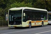 DC 4427, Mercedes Benz eCitaro von Demy Cars aufgenommen an einer Haltestelle in der Stadt Luxemburg. 08.2020 