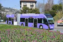Trolleybus articulé ExquiCity 812 porte la publicité pour Valiant 
Ici à Vevey, funiculaire

© 2020 Olivier Vietti-Violi