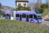 Trolleybus articulé ExquiCity 812 porte la publicité pour Valiant 
Ici à Vevey, funiculaire

© 2020 Olivier Vietti-Violi