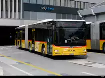 Postauto - MAN Lion`s City BE 32923 in Bern bei den Postauto Haltestellen auf dem Dach des Bahnhof Bern am 07.09.2020