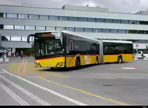 Postauto - Solaris BE 32333 in Bern bei den Postauto Haltestellen auf dem Dach des Bahnhof Bern am 07.09.2020