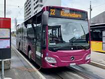 MB C2 K 437 von Bernmobil mit Moonliner Vollwerbung am 24.9.20 beim Bahnhof Brünnen Westside.