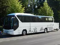 Neoplan Tourliner von Bohemia Bus aus Tschechien mit Anhänger in Berlin am 06.08.2018