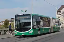 Mercedes Citaro 7006, auf der Linie 34, überquert die Mittlere Rheinbrücke. Die Aufnahme stammt vom 16.09.2020.