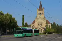 Mercedes Citaro 726, auf der Linie 48, fährt am 17.09.2020 zur Endstation am Bahnhof SBB. Im Hintergrund steht die Pauluskirche.
