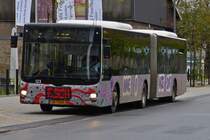BK 7088 MAN Lion's City vom Tice, mit spezieller Bemalung, an der Haltestelle Esch Alzette, Av. du Rock'n'Rol. 29.09.2020