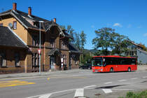 Iveco Crossway FR JS 896 als Bus7206 (Denzlingen ZOB - Yach Rebstock) am 03.10.2020 am Elzacher Bahnhof.