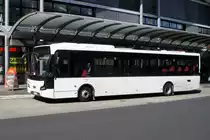 Bus Koblenz: VDL Citea LLE vom Busunternehmen Ruckes Reisen, aufgenommen im September 2020 am Hauptbahnhof in Koblenz.