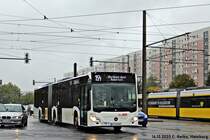 Berlin: BVG Wagen 4915 (C2 GN18) , B V 4915 , auf Linie 154 Richtung Buchholz-West Aubertstraße kurz vor Erreichen der Haltestelle Prerower Platz auf der Falkenberger Chaussee am 14.10.2020